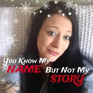 Meet your Posher, Deena